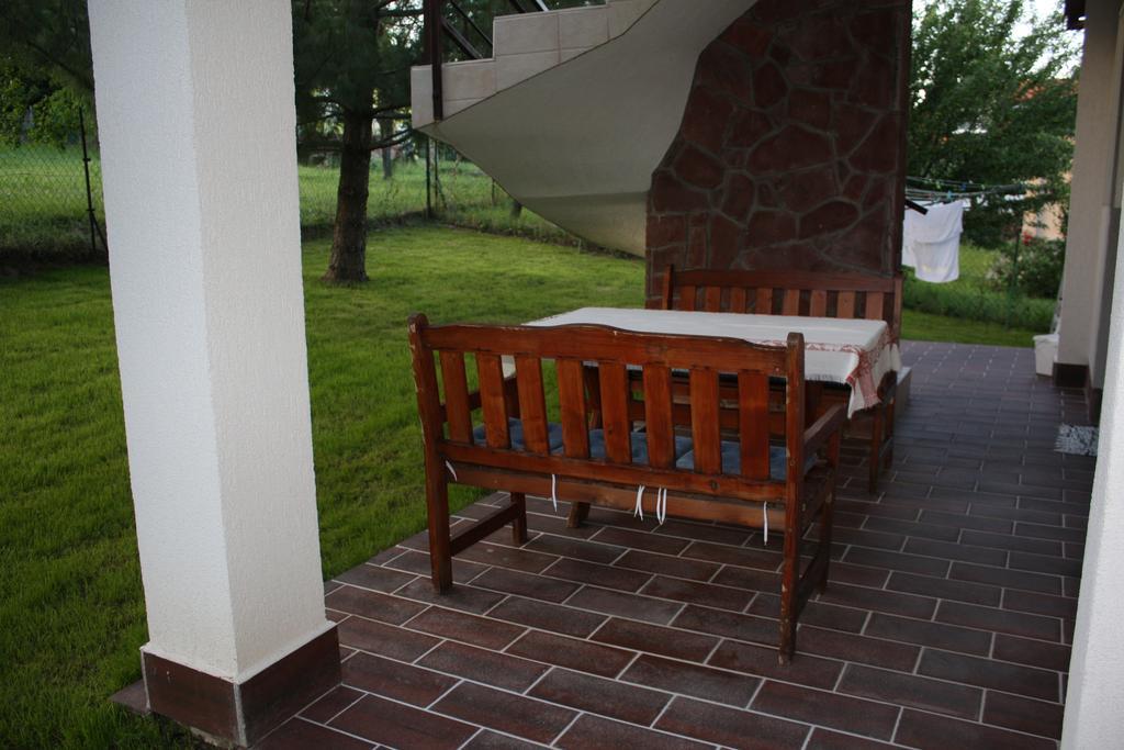 Barcza Vendeghaz Hotel Balatonfured Ngoại thất bức ảnh