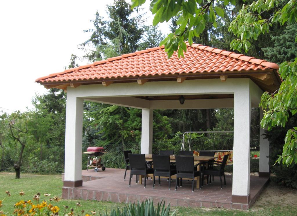 Barcza Vendeghaz Hotel Balatonfured Ngoại thất bức ảnh