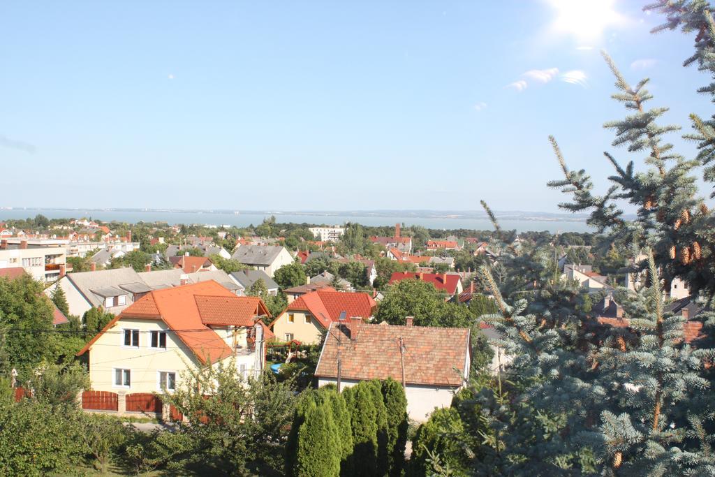Barcza Vendeghaz Hotel Balatonfured Ngoại thất bức ảnh