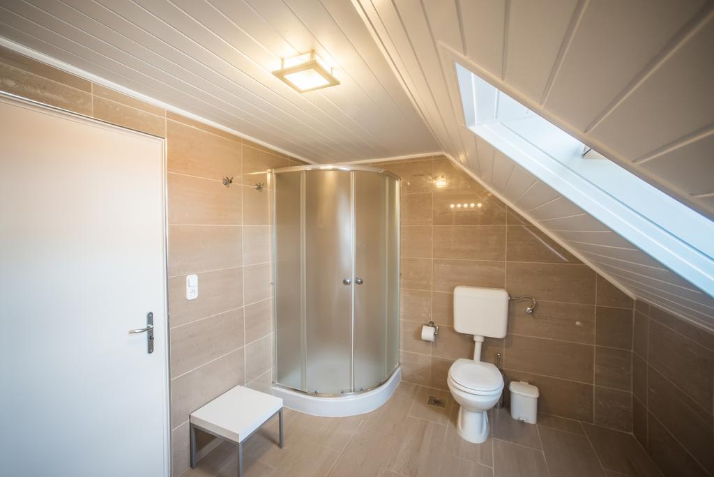 Barcza Vendeghaz Hotel Balatonfured Ngoại thất bức ảnh